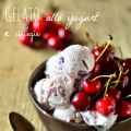 Gelato allo yogurt greco e ciliegie