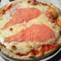 pizza salmone e sottilette