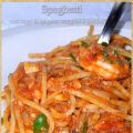 Spaghetti con sugo di spigola, vongole e gamberi