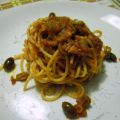 Spaghetti con sugo alle olive, speck e[...]