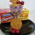 Gelato ciliegia e biscotti McVitie's Digestive[...]