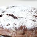 LEI: Torta cioccolato ricotta e pere
