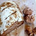 PANE CON FICHI, NOCI E...LIEVITO MADRE!!