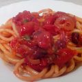 BUCATINI CAPPERI E OLIVE