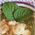 Crema fredda di zucchine con crostini di tofu