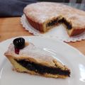 Crostata di amarene e amaretti