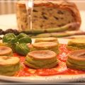 Flan di asparagi verdi su coulis di pomodoro