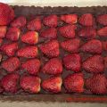 Crostata al cioccolato con le fragole