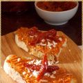 Bruschetta con pesto ai pomodori secchi,[...]