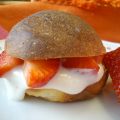 Panino dolce alle fragole