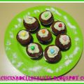 Muffins alla nocciola con panna montata[...]