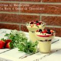 Coppe di crema al mascarpone con gocce di[...]