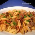 MEZZE PENNE RIGATE AL SUGO DI TONNO E CARCIOFI