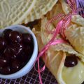 Cialde alla crema e amarene di Cantiano:[...]