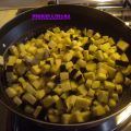 Melanzane a dadini con mozzarella e pomodorini