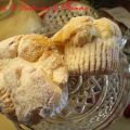 LULU' CON PANNA di pasta choux , tipico dolce[...]