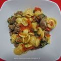 ORECCHIETTE CON SALSICCIA, POMODORINI E RUCOLA