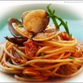 Spaghetti con le vongole (alla livornese)
