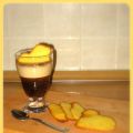 CAFFE' FRULLATO CON LINGUE DI GATTO