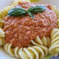 Fusilloni giganti con pesto siciliano