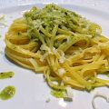 Linguine con Pesto alla Brontese