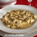 Cappelletti in brodo