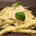 Fusilli lucani con pesto di ricotta di bufala e[...]