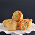 muffin agli albumi con carote e piselli