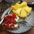 Brunch domenicale: toast con avocado e uovo,[...]
