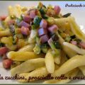 Pasta zucchine, prosciutto cotto e crescenza