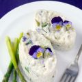 Risotto leggero con viole, asparagi e ricotta