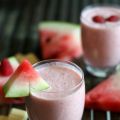 Frappè da spiaggia all'anguria e lamponi