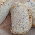 Pane al latte con semi misti
