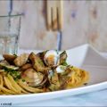 Spaghetti con vongole e carciofi