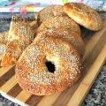 Bagels homemade con origano e sesamo