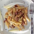 Pasta con salsicce e indivia