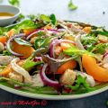 Insalata di pollo misticanza e albicocche