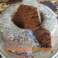 Ciambella all'acqua con nocciole e cioccolato