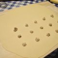 Ravioli alle noci con olio al basilico e[...]