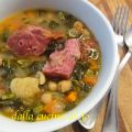 Zuppa di ceci, castagne, cavolo nero e maiale[...]