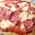 Pizza alle sei farine con bufala e prosciutto e[...]