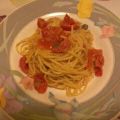 SPAGHETTI CON POMODORINI, CAPPERI DI[...]