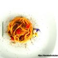 Spaghetti caserecci con alici, pomodorini e[...]