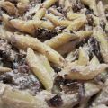 Penne con radicchio, noci e ricotta