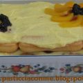 Tiramisù con pesche e more