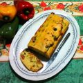 Cake ai peperoni e olive nere