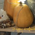 Happy Scary Halloween !!! [ simply mantel[...]
