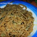 Spaghetti con salsa aromatica