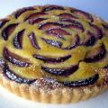 Crostata con crema frangipane e prugne