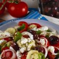 Insalata greca con feta e origano